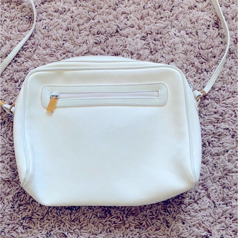 Gucci- Authentic Gucci Vintage
Crossbody bag, *RARE* ALL White
